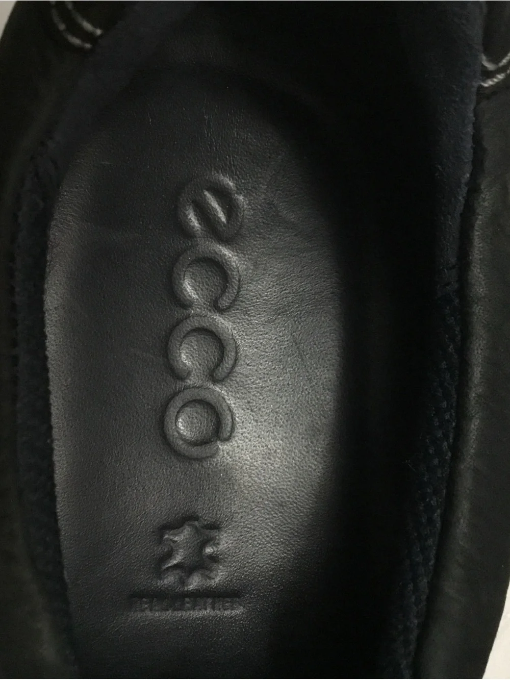 Ecco Men's Black Slip-On Sneakers Contrast Stitching Size 12 NWOT